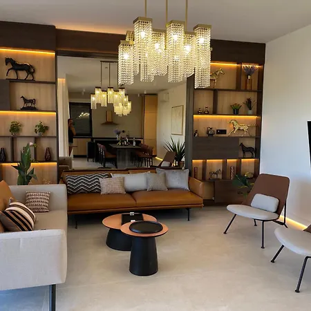 Solaria Villa