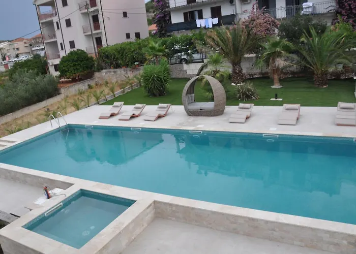 Villa Solaria Seget Vranjica